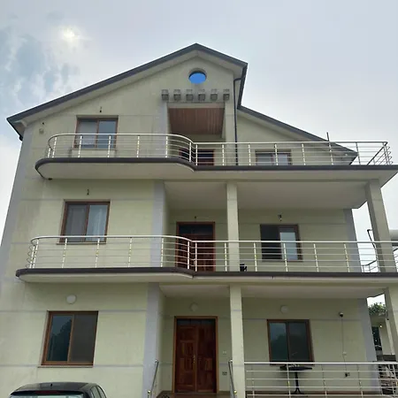 Vitaj Bed & Breakfast *